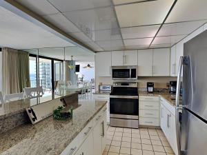 Edgewater Tower I 907