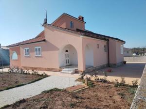 House Lakvere