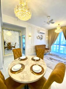 Ayla Homestay Troika Pool and City View SMART TV , FREE WIFI, FREE PARKING, CUCKOO PROVIDED