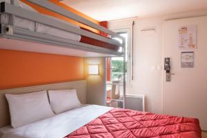 Hotels Premiere Classe Meaux Nanteuil Les Meaux : Chambre Triple (1 Lit Double et 1 Lit Simple)