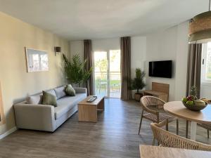 One-Bedroom Apartment room in The Palm Star Ibiza