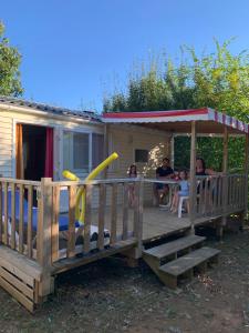 Campings Mobil-Home terrasse Semi-Couverte : photos des chambres