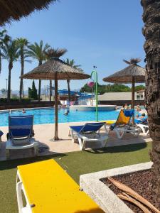 Bungalow de 3 chambres avec piscine partagee terrasse amenagee et wifi a Saint Cyprien a 3 km de la plage