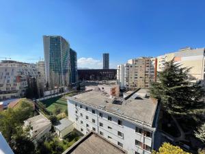 Queens Luxury Apartments Tirana