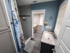 Paradise on Lake Harris Apt #201