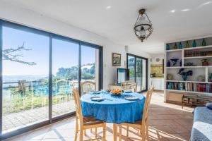 Appartements Flat in a villa with view on Hyeres and the sea - Welkeys : photos des chambres