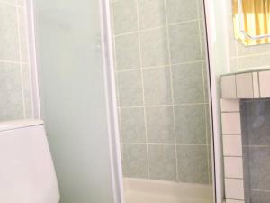 Appartements Studio mezzanine climatise proche plage, 4 couchages, balcon, TV et cuisine equipee - FR-1-229C-181 : photos des chambres