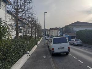 Bayonne appartement 3 pièces de 63m2 avec terrasse,parking et wifi