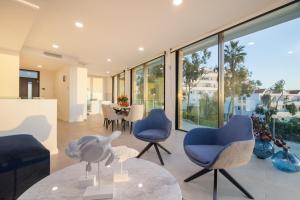 200m² NEW Villa B with private, heated pool and amazing ocean view.