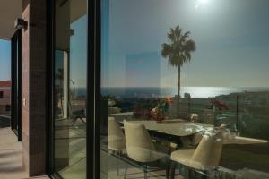 200m² NEW Villa B with private, heated pool and amazing ocean view.