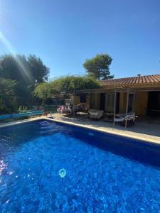 Villa piscine et climatisation