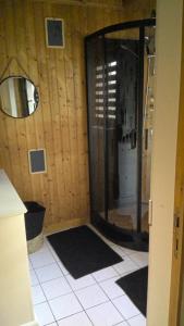 Chalets CHALET BORD DE MER : photos des chambres