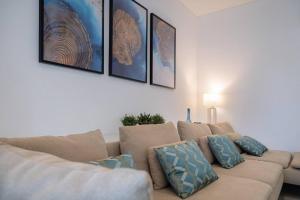 VILLA LIMOEIRO - Beautiful new home nestled in the heart of Galé