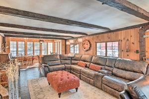 All Year-Round Retreat Near Windham Mountain