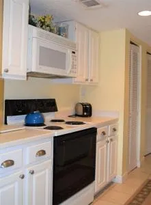 Beachy Vibes - Mickler Landing