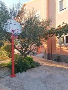 Ferienwohnung in Pula mit Terrasse und Garten