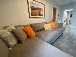 Brampton Holiday Homes - Beckside Apartment - Lanercost