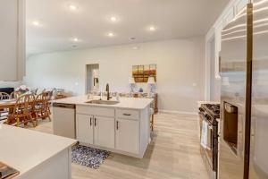 Bastrop Home with Yard, 28 Mi to Austin!