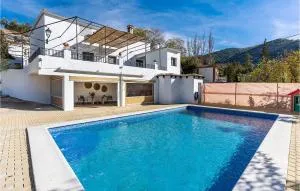 3 Bedroom Nice Home In Bedmar - Jaén