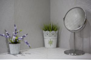 Apartments by the sea Makarska - 20587