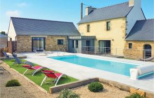 Maisons de vacances Amazing Home In Guisseny With Wifi, Private Swimming Pool And Outdoor Swimming Pool : photos des chambres