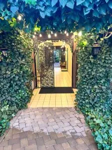 Lantern Light Inn - Romantic Getaway - 卡顿伍德