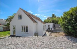 Lovely Apartment In Samsø With Wifi