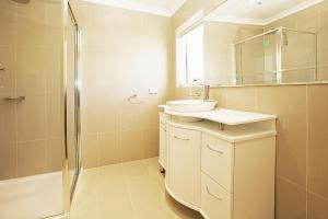 2-38 Chapel St, Cowes