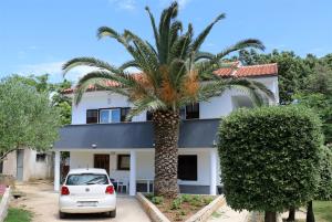 Apartment Ivana with jacuzzi