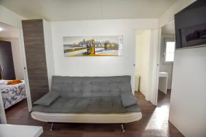 Mobile home Pen Shell