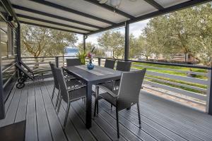 Mobile home Pen Shell