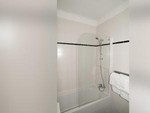 Hotels Hotel Beau Rivage : photos des chambres