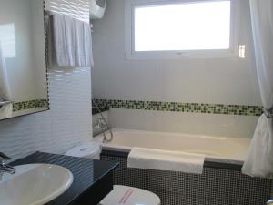 Anh Dao Mekong Hotel