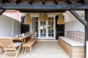 Grimaud 4 vents YourHostHelper