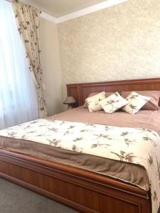 Центр (6). Поруч Став та Парк