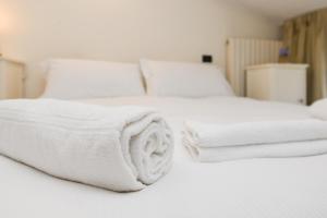 Sunset Apartment Home & Terrace