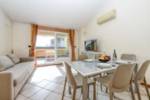 Sunset Apartment Home & Terrace