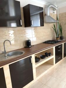 Центр (7). Поруч Озеро та Парк