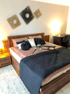 Центр (7). Поруч Озеро та Парк