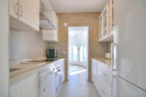 Villa with private pool - MV 3806