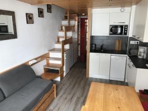 Arcs 1800 Duplex rénové 5 pers au pied des pistes calme location à la semaine seulement