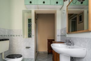 Studio Calari with terrace by Wonderful Italy