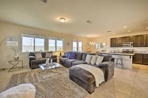 Visalia Home with Yard 4 Mi to Downtown! - Dinuba