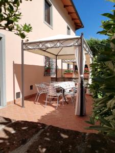 Three-Bedroom Apartment - Split Level