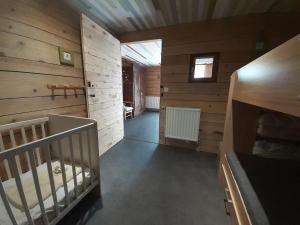 B&B / Chambres d'hotes Le Vallon d'Armandine, gite ecologique Auvergne : photos des chambres