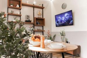 Gorgeous Studio Suite w King size bed