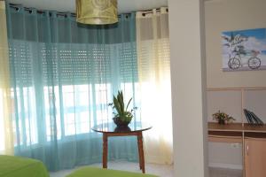 Piso vistas al mar. Playa de Aguete. Rías Baixas.