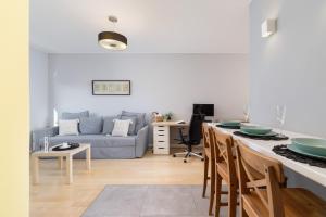 Solna Apartment with Parking Cracow by Renters