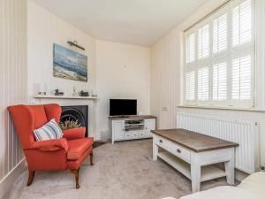 Charming Old Coastguards Cottage - Pass the Keys