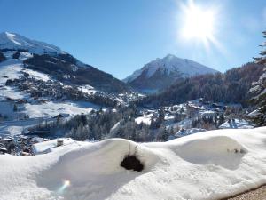 Appartements Appartement La Clusaz, 2 pieces, 4 personnes - FR-1-304-105 : photos des chambres